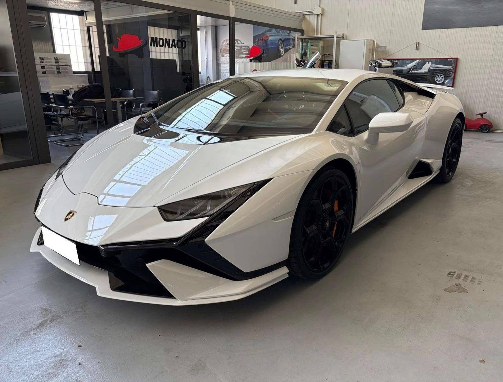 Lamborghini Huracán Tecnica bianca — frontale